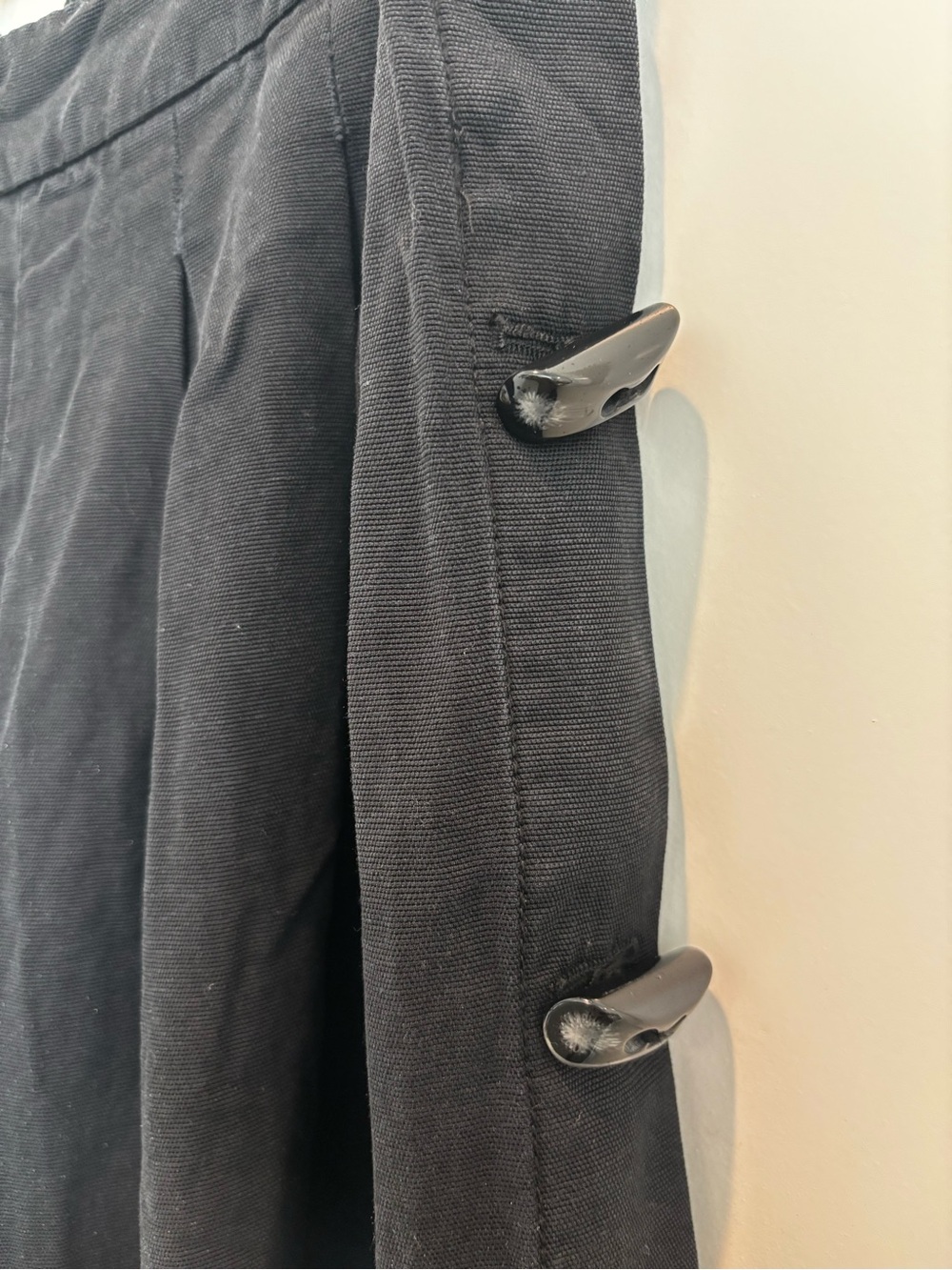 Farm Rio Pleated Wide-Leg Button Black Pants - Size Small - CURRENT ON WEBSITE - Picture 3 of 4